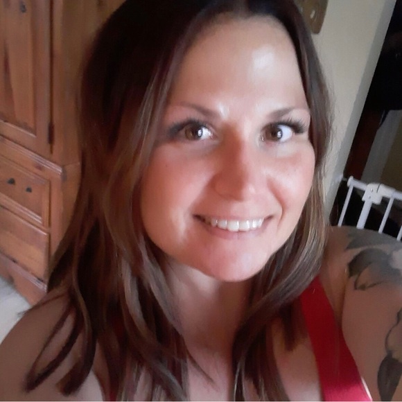 Meet your Posher, Sybil - Picture 3 of 3